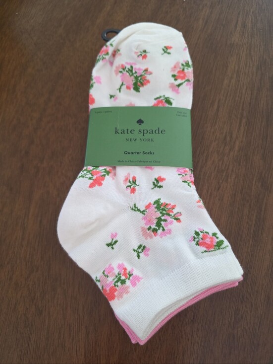 kate spade Accessories - Kate Spade Pack of 3 Quarter Ankle Socks Floral Cream Pink Orange NWT
